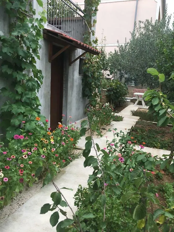 Apartment Apartmani Anka Gornji Karin